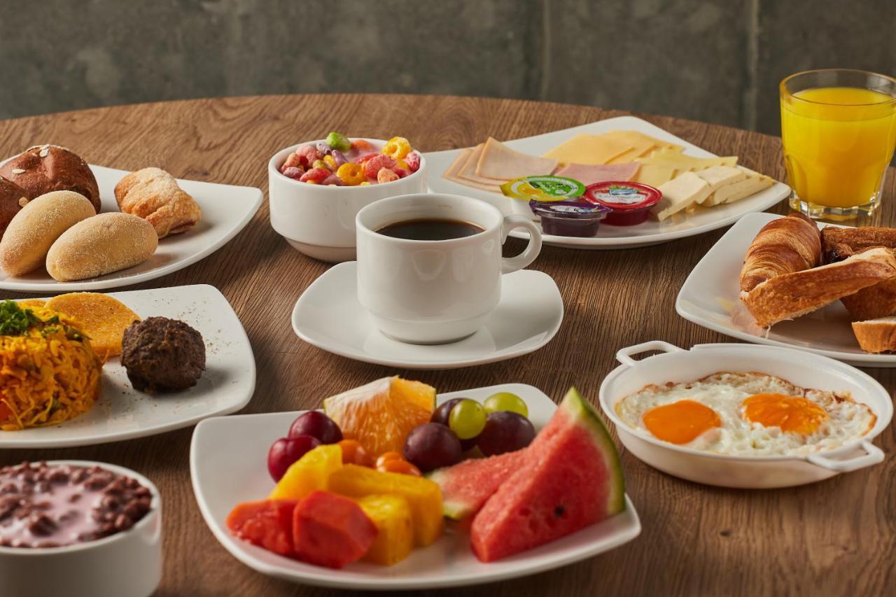 Hotel Ibis Cali Granada ภายนอก รูปภาพ
