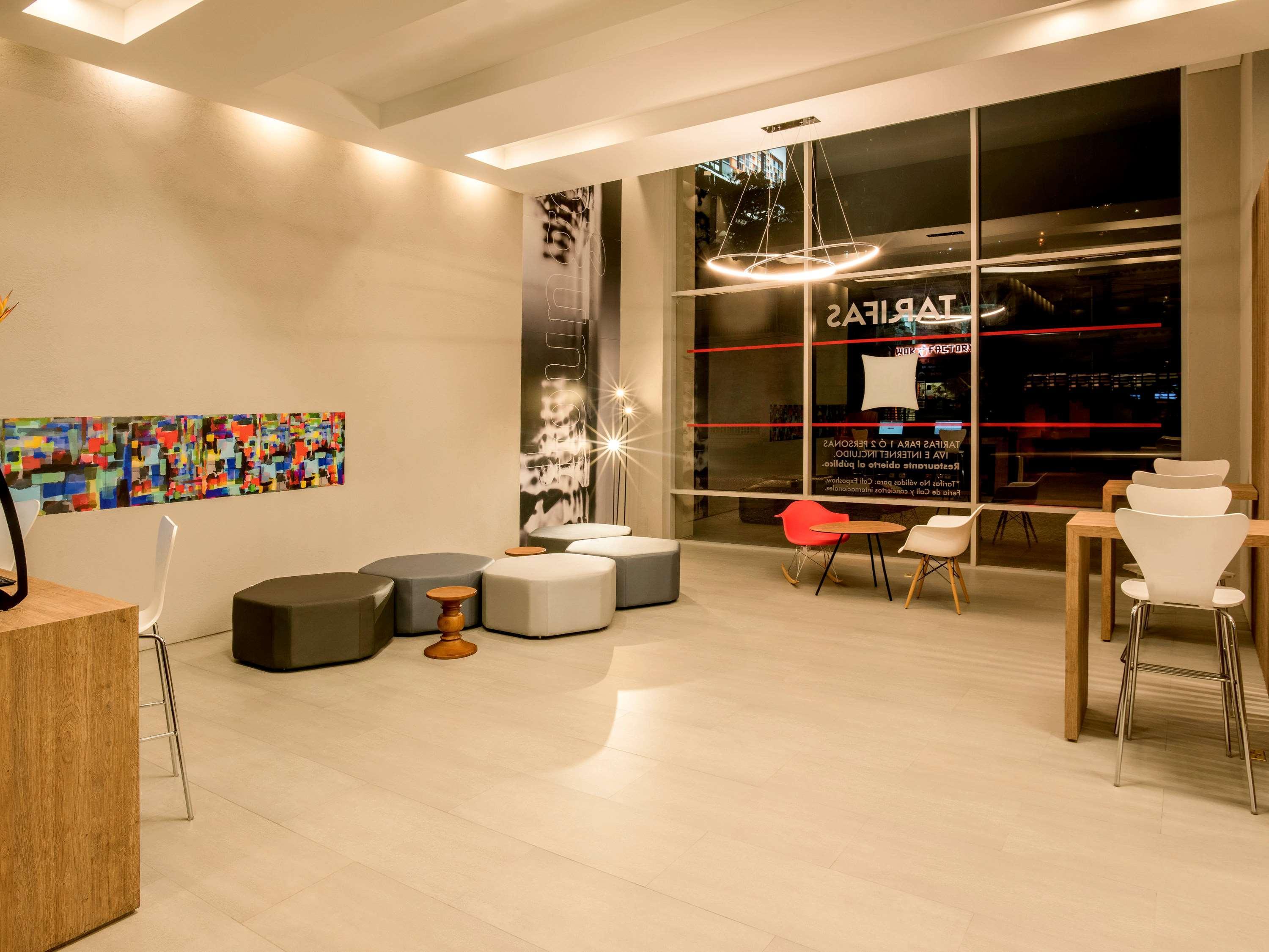 Hotel Ibis Cali Granada ภายนอก รูปภาพ