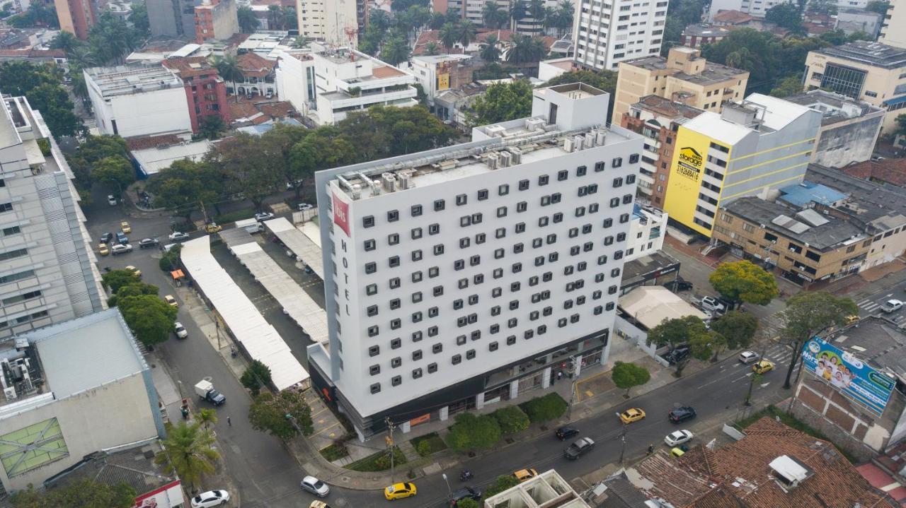 Hotel Ibis Cali Granada ภายนอก รูปภาพ