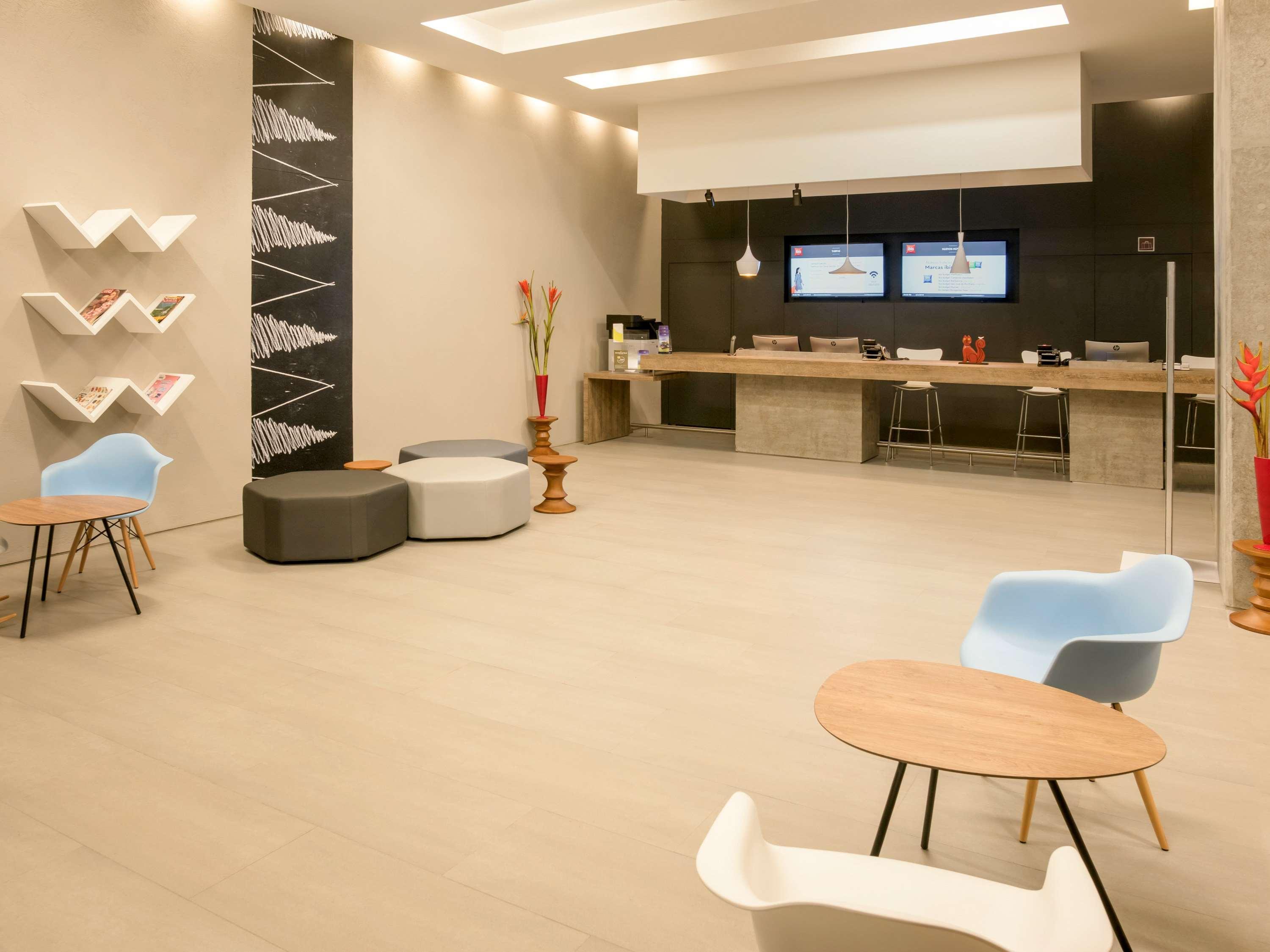 Hotel Ibis Cali Granada ภายนอก รูปภาพ